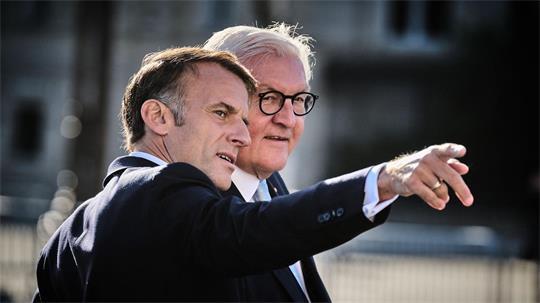 Steinmeier und Macron scheiden beide im kommenden Jahr aus ihren Ämtern. 