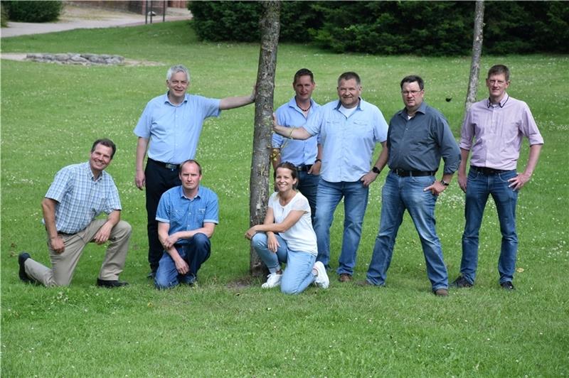 Schulbau bleibt großes Thema bei der CDU in Ahlerstedt Stellen sich am 12. September zur Wahl: Dr. Hartmut Schröder, Lüder Pott, Thomas Langen, Anne Meyer, Timo Brinkmann, Hartmut Meyer, Martin Eckhoff und Hendrik Wißler (von links).