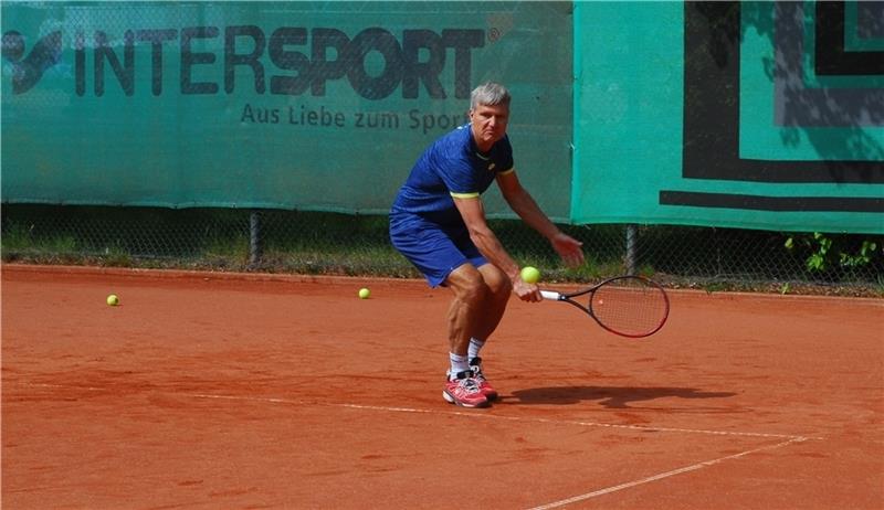 Stephan Brune gewann in Potsdam sein Einzel und auch das Doppel an der Seite von Gerd Pasterkamp. Foto: Schnackenberg
