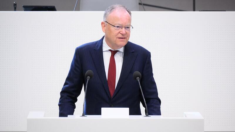 Weil: Demokratie aufs Mitmachen angewiesen Stephan Weil (SPD), Ministerpräsident von Niedersachsen.