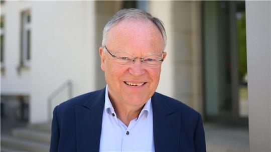 Stephan Weil hat sich aus der ersten Reihe der Politik zurückgezogen. (Archivbild)