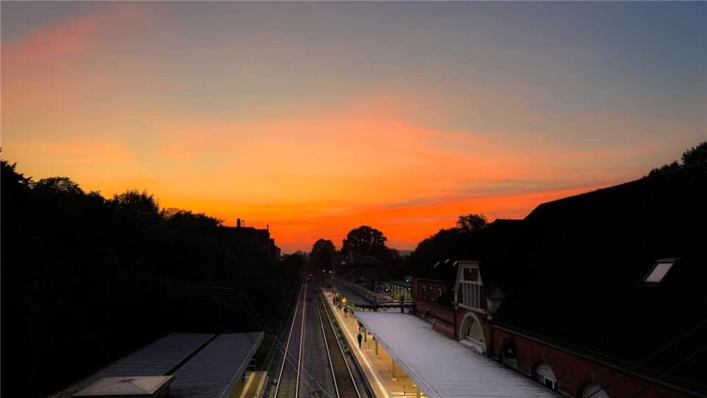 Stimmungsvoller Schnappschuss vom Stader Bahnhof - von Kai. 
