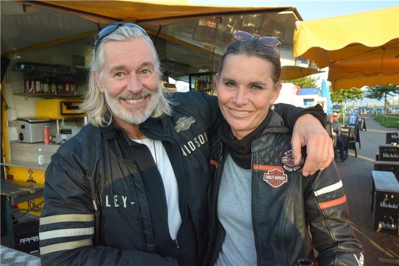 Stippvisite mit den Harleys : Sabine und Dierk Trispel kommen gerne und oft nach „LA“.