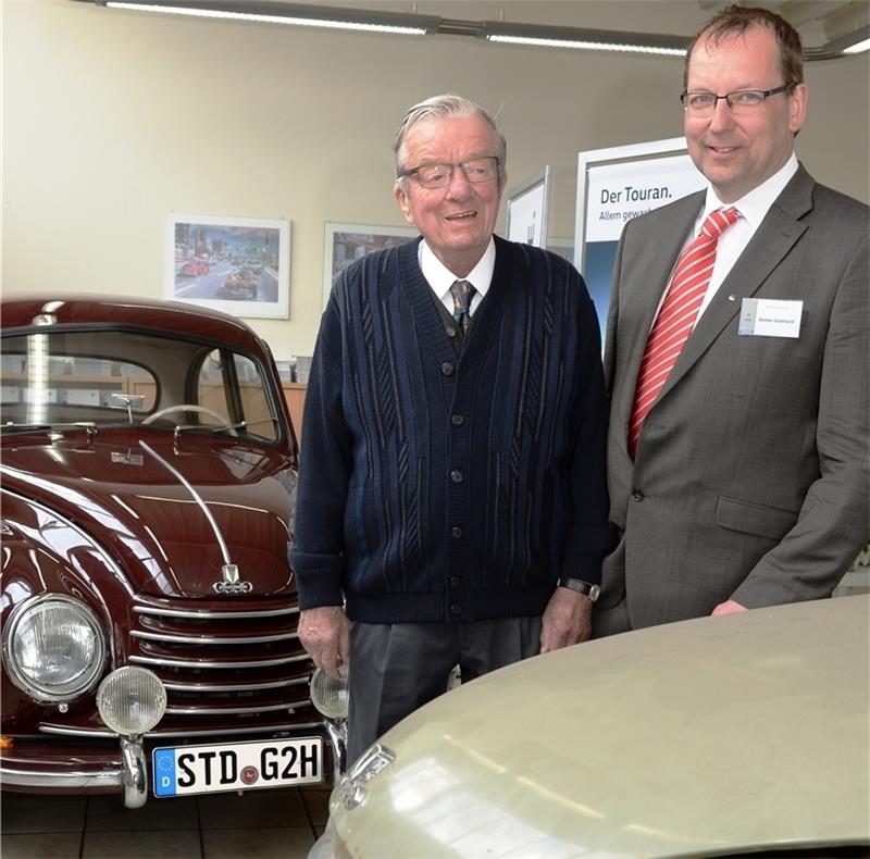 Stolz sind Erich und Stefan Gotthard auf die DKW.