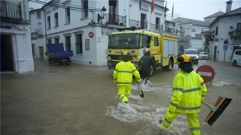 Straßen standen in Grazalema zeitweise unter Wasser. (Archivbild)
