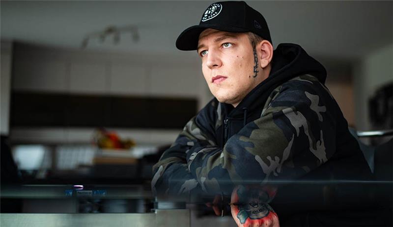 Notruf-Missbrauch wegen MontanaBlack – Polizei ermittelt Streamer und Youtuber MontanaBlack, der mit bürgerlichem Namen Marcel Eris heißt. Foto: Philipp Schulze/dpa