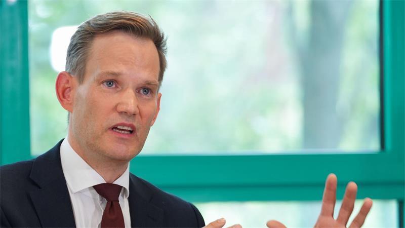 Streeck machte für die vielen jungen Opfer auch Mischkonsum von Medikamenten, Alkohol und anderen Substanzen verantwortlich.