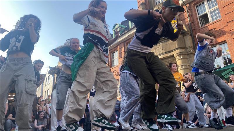 Street Explosion: So wie beim Altstadtfest wird die B-Nation Crew vom Tanzhaus sicher auch auf dem Petri-Platz wieder zum Publikumsmagnet.