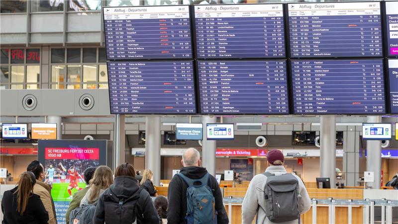 Streiks bei der Lufthansa führen am Hamburger Flughafen zu Ausfällen. (Archivbild)