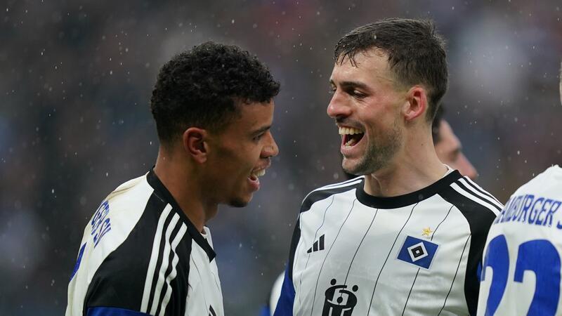 Stützt seinen Kapitän: HSV-Mittelfeldspieler Jonas Meffert.