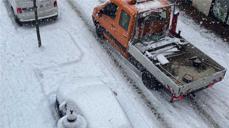 Sturmtief „Elli“ soll ab Freitag reichlich Schnee und stürmische Winde in den Norden bringen. Jetzt reagieren die ersten Veranstalter.