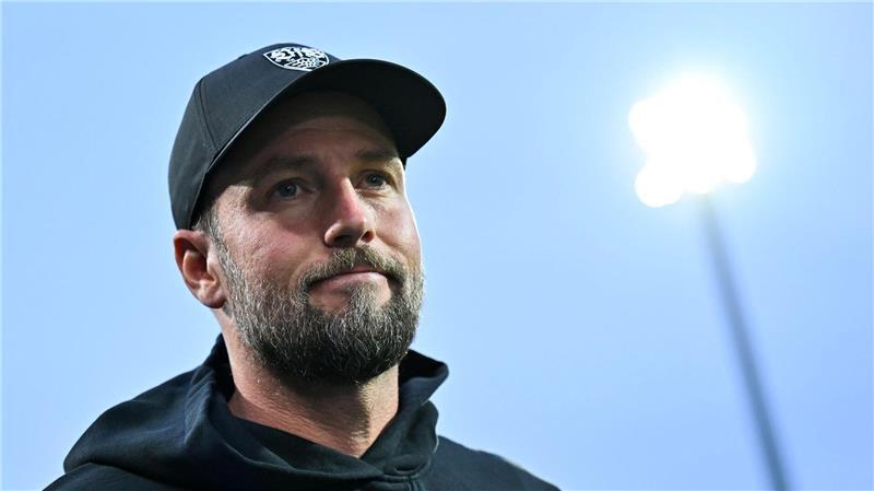 Drama in Braunschweig: Pokal-Verteidiger Stuttgart weiter Stuttgarts Trainer Sebastian Hoeneß.