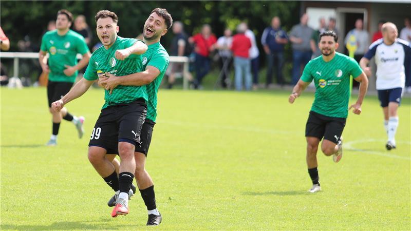 Bützfleth „zeigt Eier“ - Gänsehaut in Wiepenkathen: Das Kreisliga-Finale Süleyman Yaman erzielte drei Tore gegen Bargstedt.