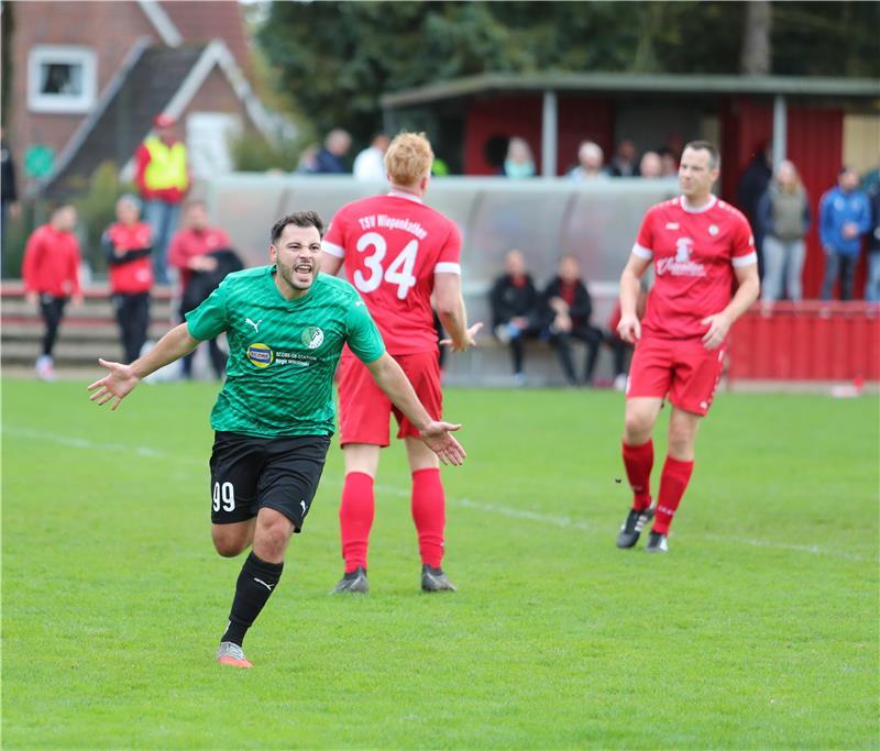 Süleyman Yaman feiert sein 1:0 in Wiepenkathen.