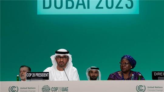Sultan Al-Dschaber, Vorsitzender der UN-Klimakonferenz, bei der Eröffnungssitzung in Dubai.