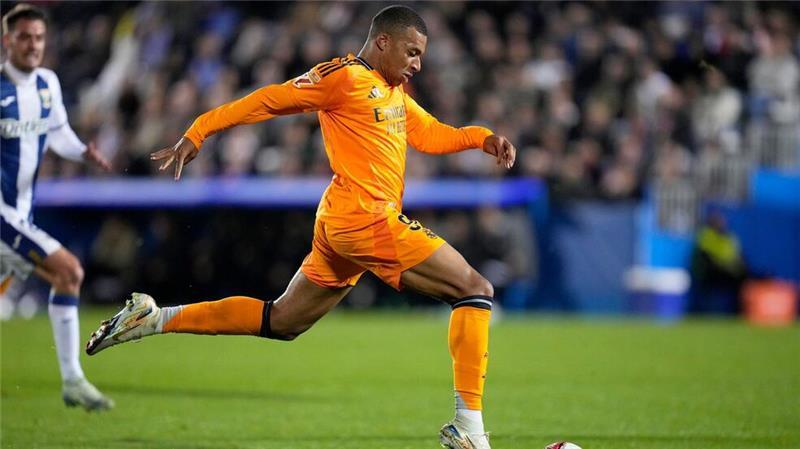 Superstar Kylian Mbappé fühlt sich langsam angekommen im Team.