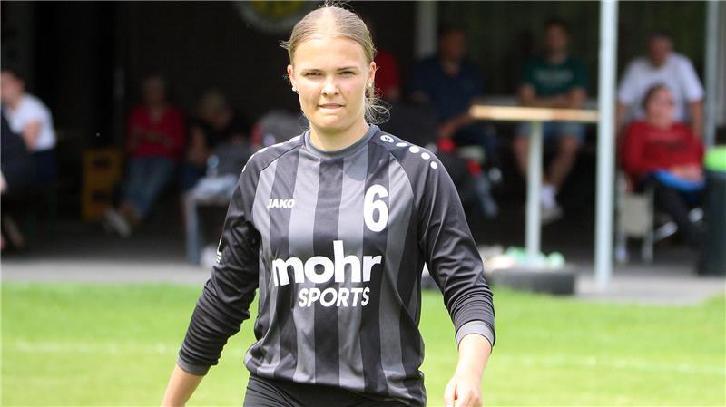 Jetzt abstimmen: Das sind die Kandidaten für das Sportstipendium Svea Poppe vom MTV Wangersen ist ein Faustballtalent.