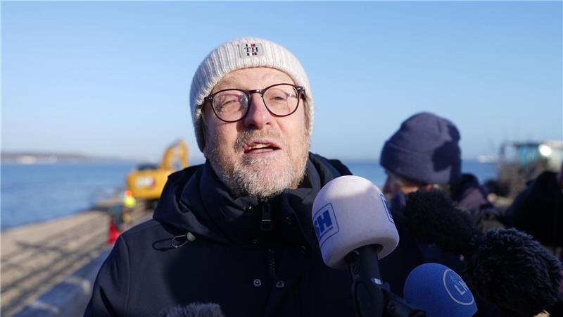Sven Partheil-Böhnke,Bürgermeister von Timmendorfer Strand, zeigte sich erleichtert.