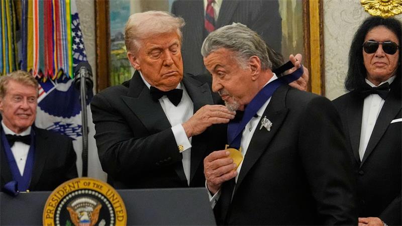 Rocky, Rambo, Action, Gehstock: Sylvester Stallone wird 80 Sylvester Stallone erhält eine Auszeichnung für sein Lebenswerk. (Archivbild)