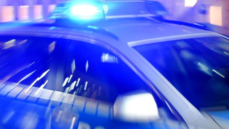 Mann übergießt Ex-Frau mit Säure - Haftbefehl erlassen Symbolbild. Der Mann stellte sich der Polizei in Hannover.