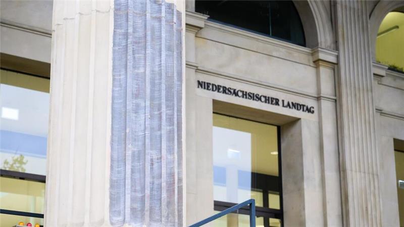 Symbole und Schrift wurden mit einem Laser entfernt. (Archivbild)