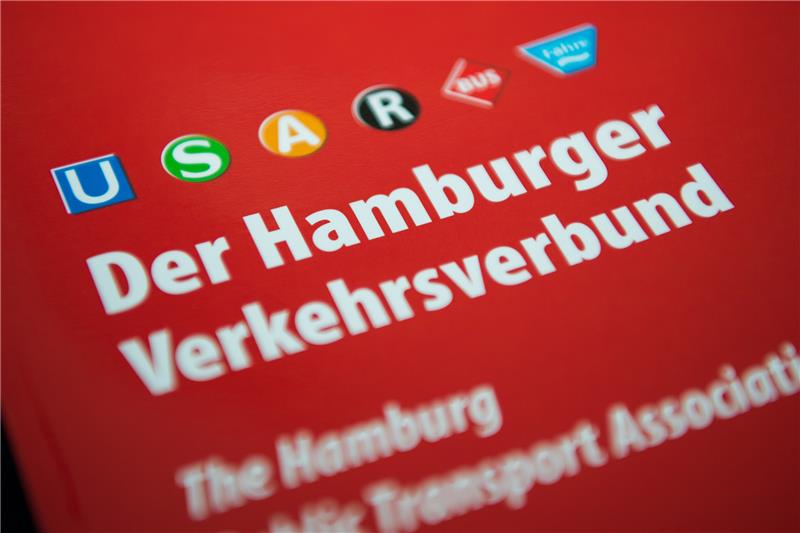 Switch-App des HVV hat erstmals auch E-Scooter im Angebot Symbolfoto. Foto: Lukas Schulze/dpa