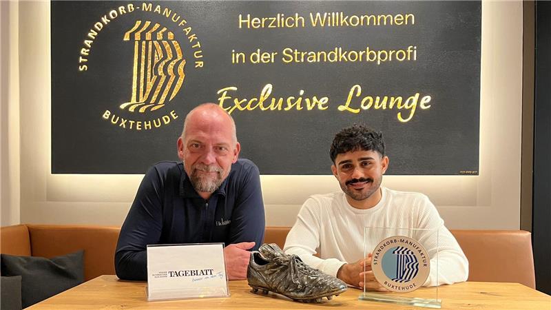 Letzter D/A-Tanz in der Hinrunde: Verprügelt Hamid wieder den Rasen? TAGEBLATT-Sportchef Daniel Berlin (links) spricht mit Alla Aid Hamid im neuen Podcast über Krieg, Flucht und seine neue Fußball-Heimat.