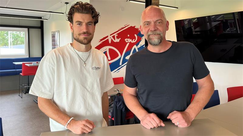 TAGEBLATT-Sportchef Daniel Berlin spricht mit Christopher Schepp im Podcast über Religion, Frisuren und darüber, ob Stürmer besondere Menschen sind.