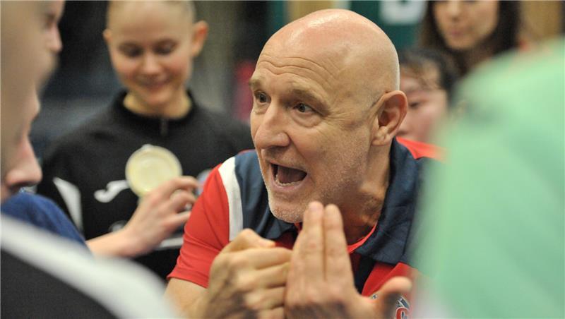 THC-Trainer Herbert Müller.