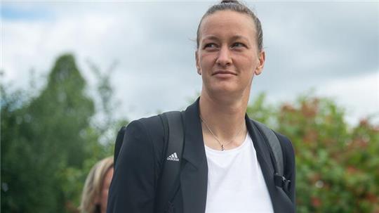 TV-Expertin Almuth Schult hat eine klare Meinung, wer bei der EM im Tor der deutschen Nationalmannschaft stehen soll.