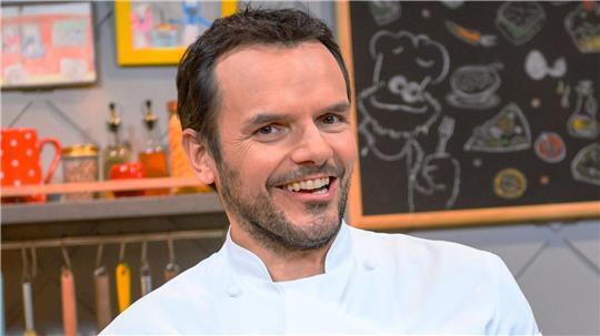 TV-Koch Steffen Henssler wird bald erstmals in der Sat.1-Show „The Taste“ Juror sein.