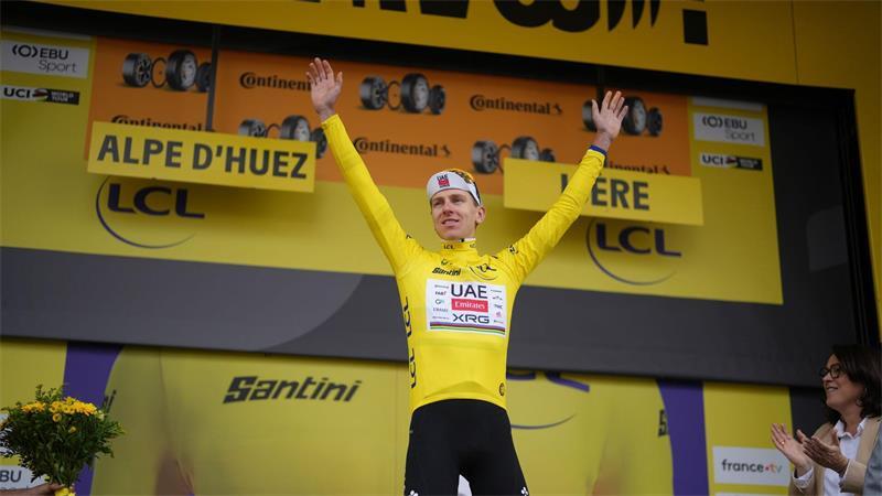 Tadej Pogacar dominiert die Tour de France.