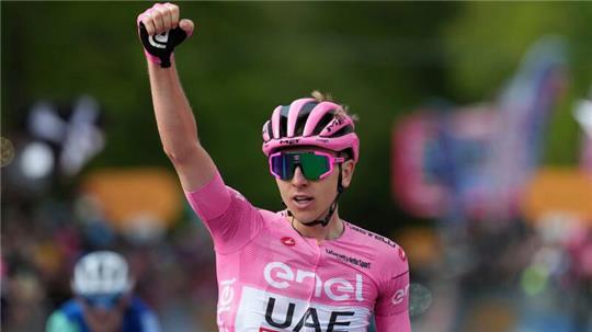 Tadej Pogacar gewann auch die 8. Etappe des Giro d’Italia von Spoleto nach Prati di Tivo.
