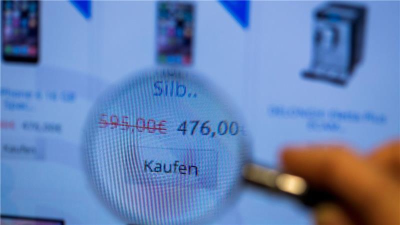 Täuschend echt, oft kaum zu erkennen: Fake-Shops locken mit Schnäppchen und kassieren Geld für Waren, die nie ankommen. (Symbolbild)