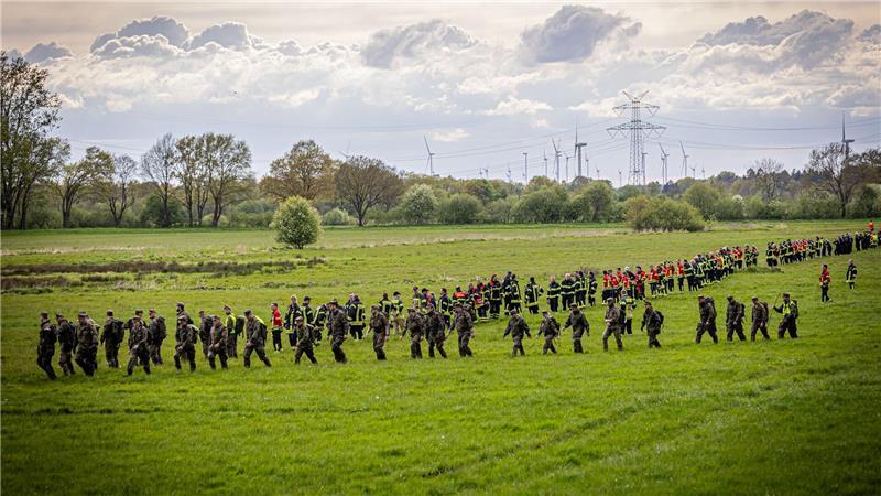 Ein Jahr nach der Arian-Suche: „Welle der Hilfsbereitschaft“ Tagelang suchten Hunderte Einsatzkräfte und Freiwillige tagsüber und nachts nach dem Kind. (Archivfoto)