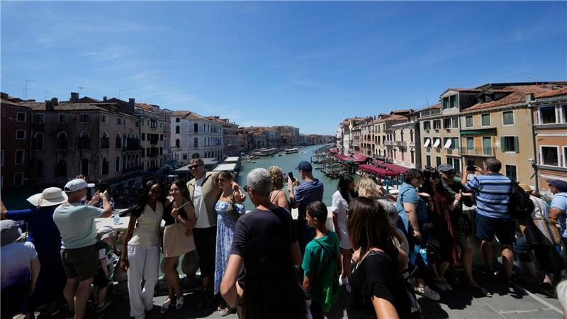Venedig: Platzverweise für Touris, Fußfesseln für Diebe? Taschendiebe gehen dorthin, wo die Touristen hingehen – Zaia hat dagegen ein hartes Vorgehen im Sinn. (Archivbild)