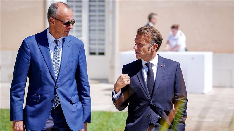 Berlin und Paris schlagen neue Russland-Sanktionen vor Tauschten sich zuletzt eng zum Thema aus: Bundeskanzler Friedrich Merz und Frankreichs Präsident Emmanuel Macron.