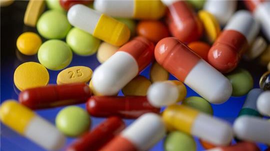 Tausende Kosmetikartikel, Medikamente und andere Produkte werden aus Naturprodukten entwickelt. Künftig müssen Firmen bei Patentanmeldungen Herkunft von Material und Wissen veröffentlichen.