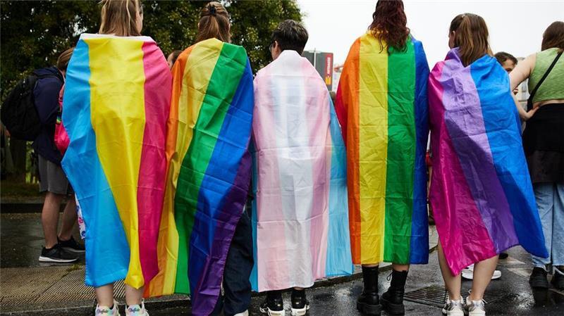 „Wähl Liebe“ - Tausende demonstrieren bei „Winter-CSD“ Tausende demonstrieren in Niedersachsen für Vielfalt und Toleranz.