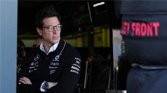 Teamchef Toto Wolff kommt mit seinem Mercedes-Team nicht voran.