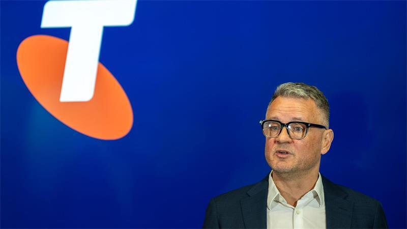 Telstra-Finanzvorstand Michael Ackland entschuldigte sich bei den betroffenen Kunden.