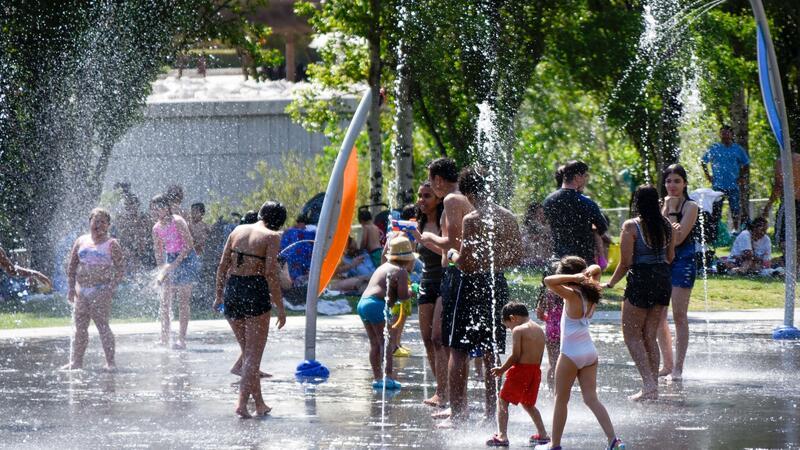 Hitze in Südeuropa plagt Urlauber und Einheimische Temperaturen von gut über 40 Grad in manchen Teilen Spaniens plagen derzeit die Menschen.