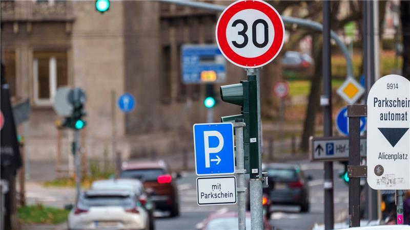 Tempo 30-Zonen wie in Mainz können den Straßenlärm reduzieren. (Archivfoto)