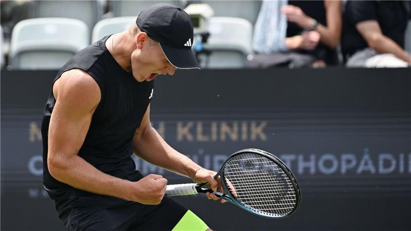 NHL-Star als Zuschauer: Tennis-Talent Engel überrascht Tennis-Talent Justin Engel steht in Stuttgart im Achtelfinale.