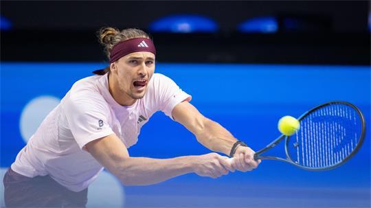 Tennisprofi Alexander Zverev zieht mühelos ins Halbfinale in Wien ein.