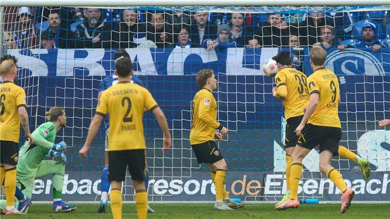 Thomas Keller (2.v.r) erzielte spät den Ausgleich.