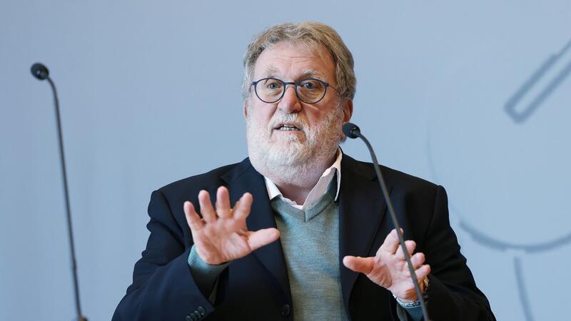 Ständige Impfkommission wird größtenteils neu besetzt Thomas Mertens, der Vorsitzende der Ständigen Impfkommission (Stiko), gibt sein Amt auf.