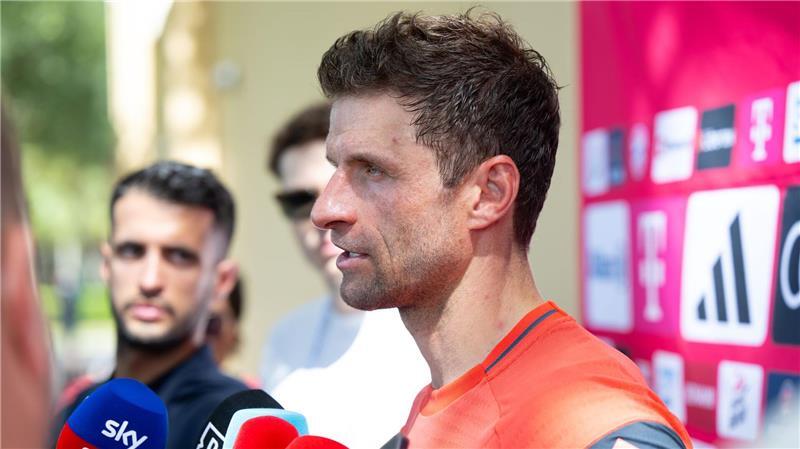 Zukunftspläne: Müller nutzt Club-WM als USA-Schnupperkurs Thomas Müller äußert sich nach dem Training in Orlando zu seiner Zukunft.