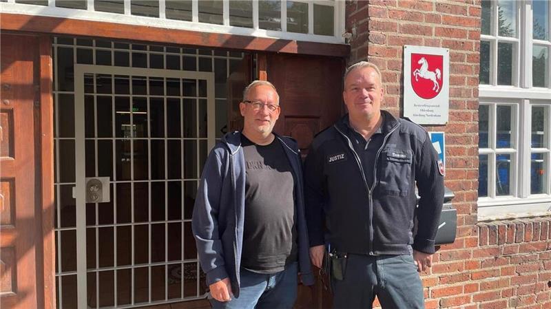 Thomas Siggelkow (links) und Sven Tiemann wurde die Arbeit im Gefängnis in die Wiege gelegt.