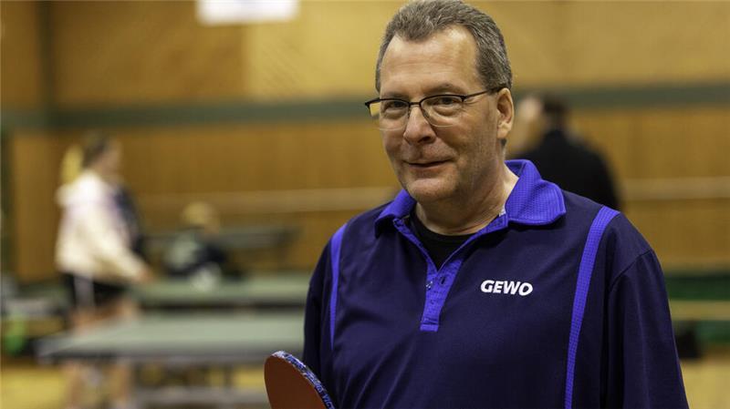 Seine Medizin ist ein Schläger: Thorsten Möller spielt gegen Parkinson Thorsten Möller hat beim TTC Drochtersen eine sportliche Heimat gefunden.